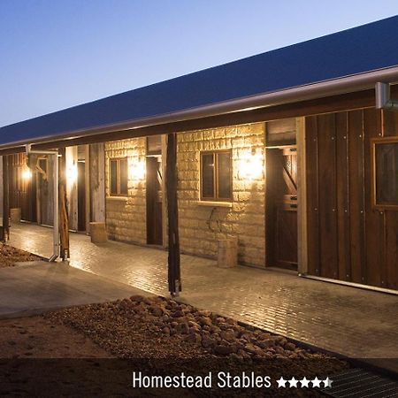 Saltbush Retreat Villa Longreach Buitenkant foto
