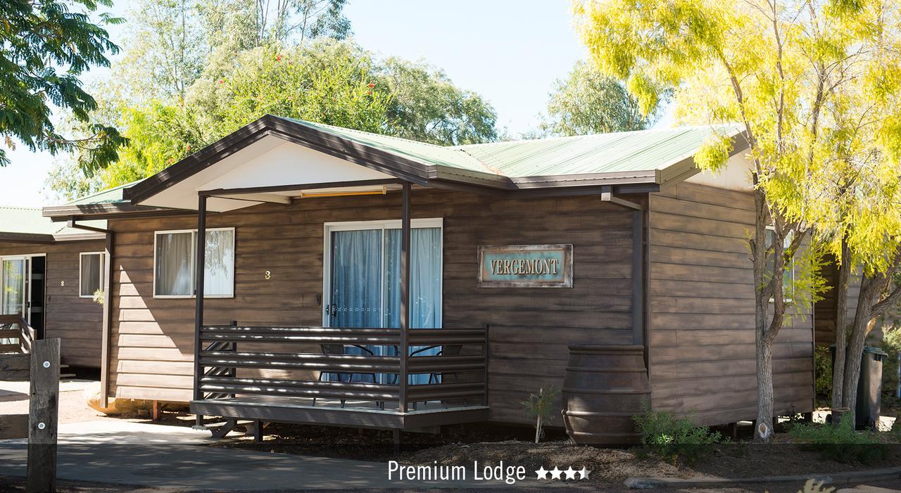 Saltbush Retreat Villa Longreach Buitenkant foto