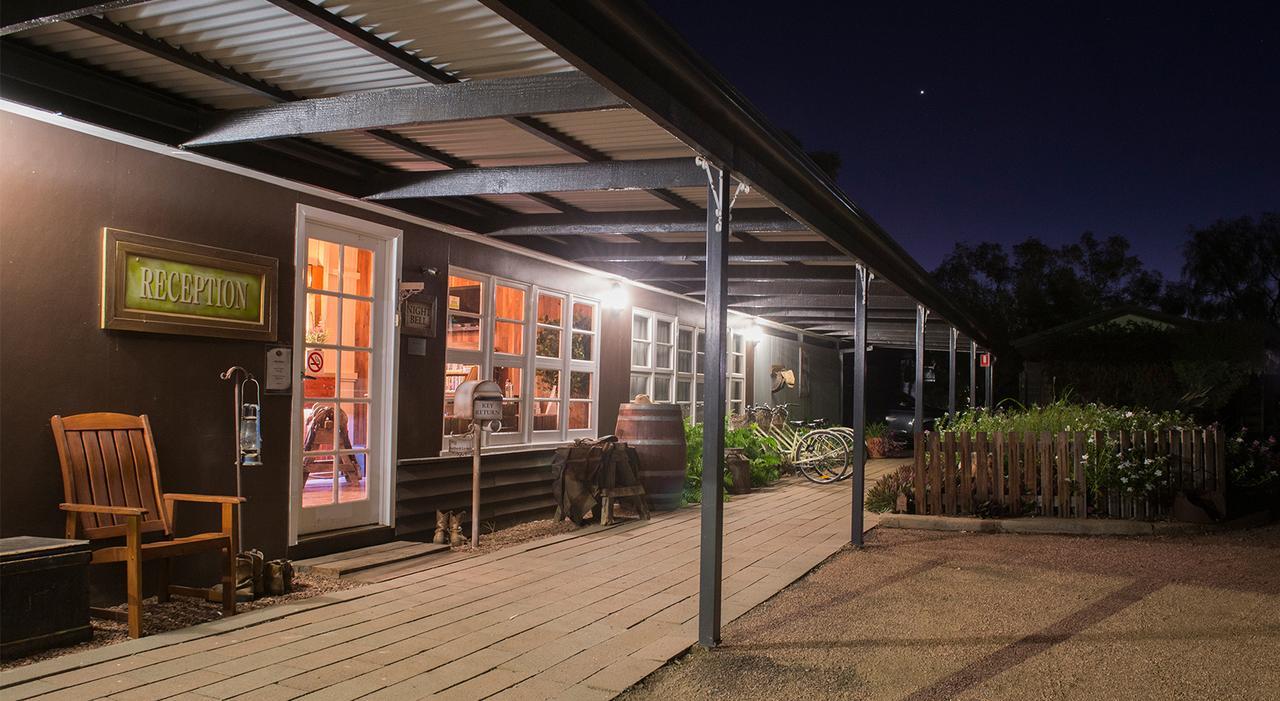 Saltbush Retreat Villa Longreach Buitenkant foto